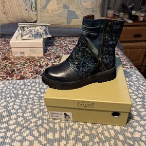 L'ATISTE Teal and Black Ankle Boots